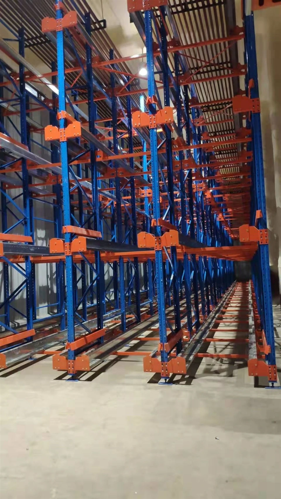 Radio Shuttle Rack for Warehouse